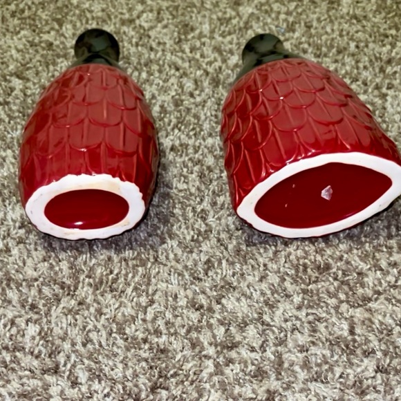 Red & Black Textured Ceramic Vases - Picture 6 of 8